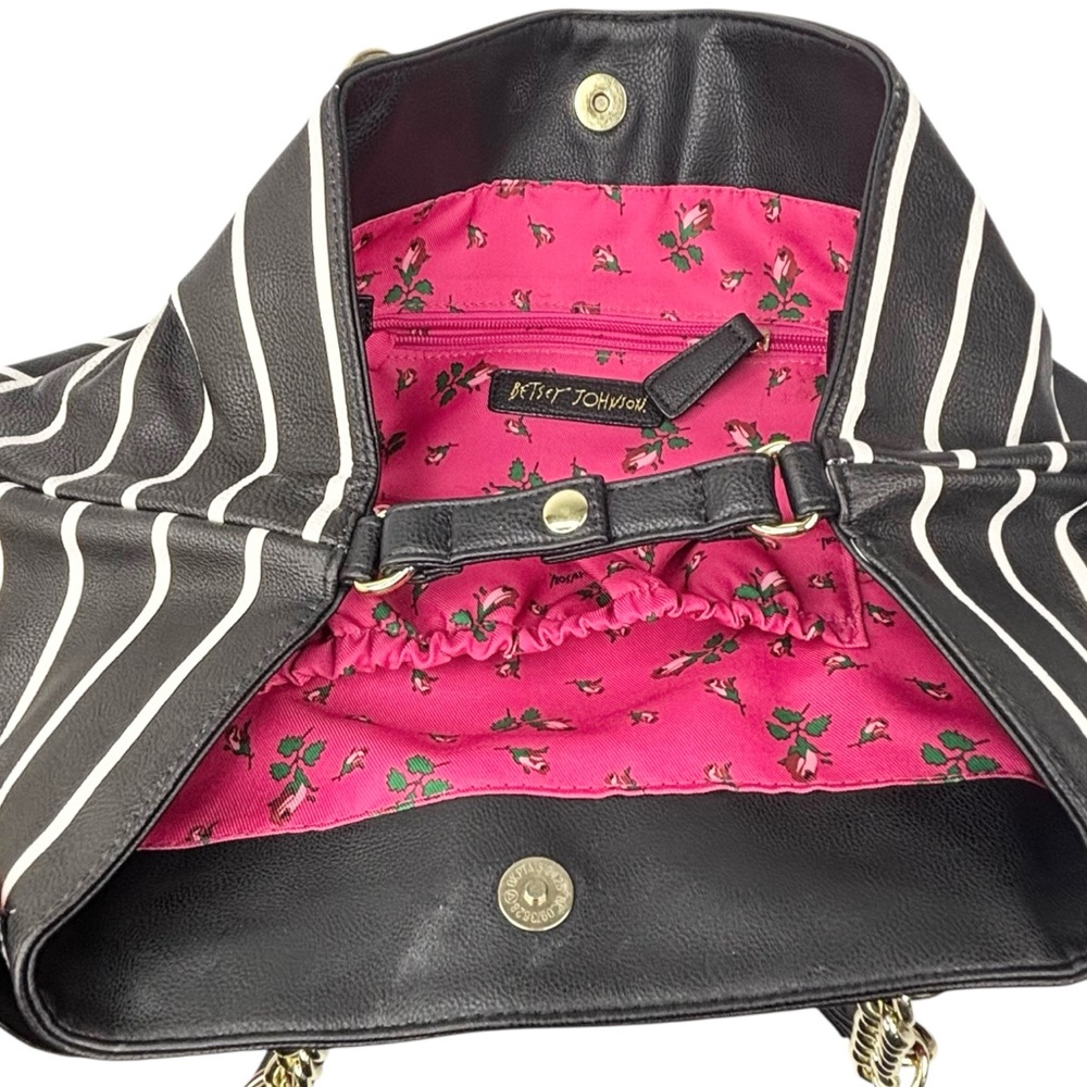 Betsey Johnson Black & White Stripe Red Sequin Glitter Bow Snap Close Tote Purse - Picture 7 of 13